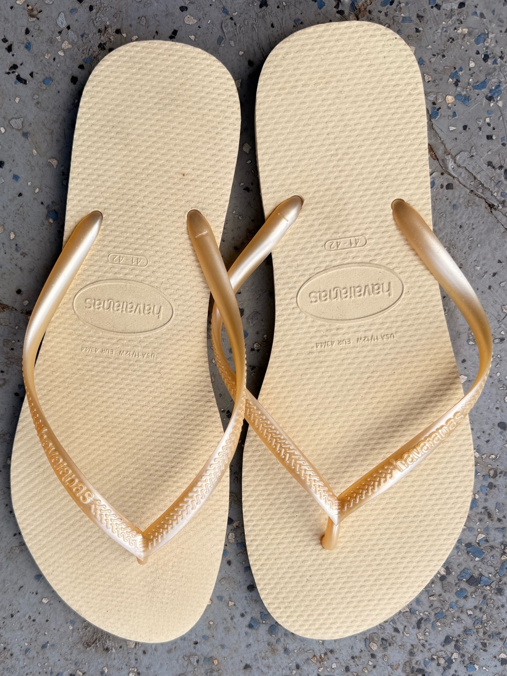 Butter Yellow Metallic Havaianas